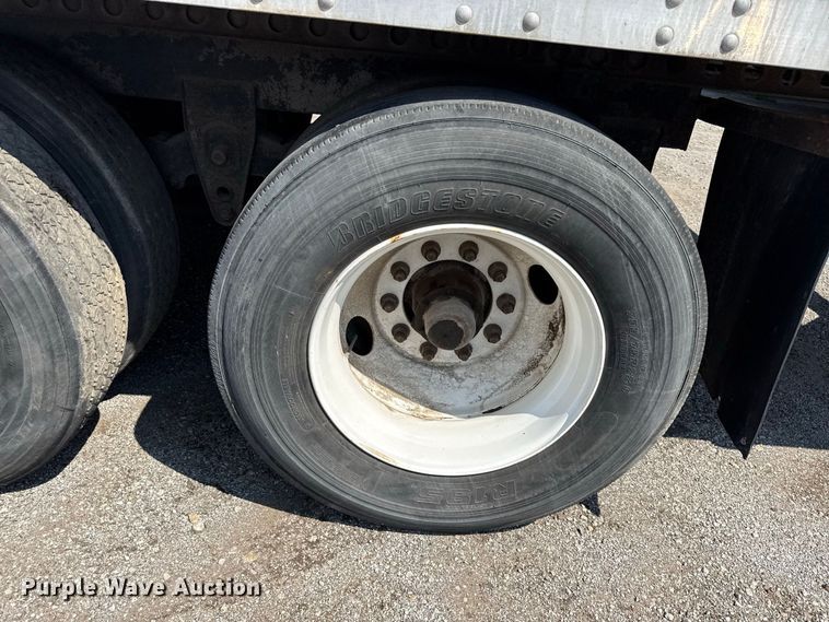 image for item EX2209 2000 Hyundai dry van trailer