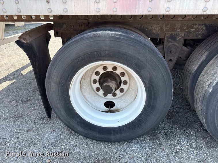 image for item EX2209 2000 Hyundai dry van trailer