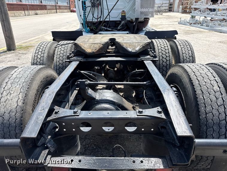 image for item EX2213 2009 International TranStar 8600 semi truck
