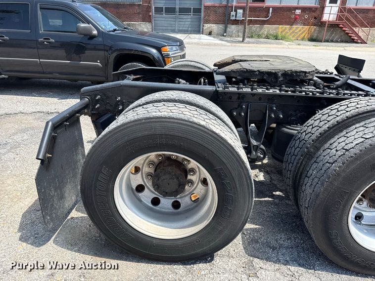image for item EX2213 2009 International TranStar 8600 semi truck