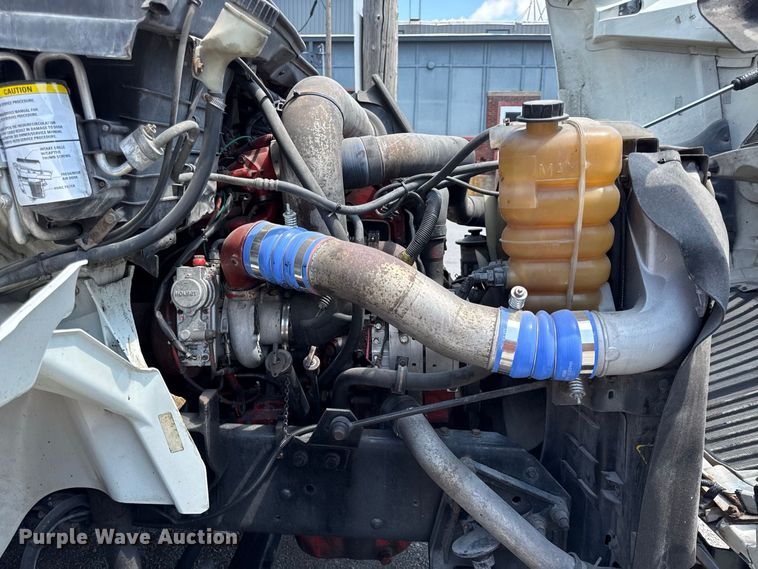 image for item EX2213 2009 International TranStar 8600 semi truck