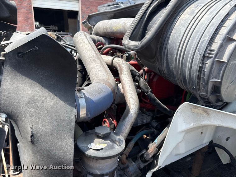 image for item EX2213 2009 International TranStar 8600 semi truck