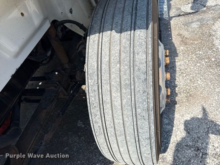 image for item EX2213 2009 International TranStar 8600 semi truck