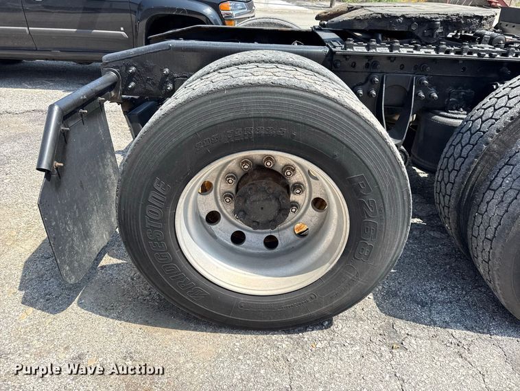 image for item EX2213 2009 International TranStar 8600 semi truck