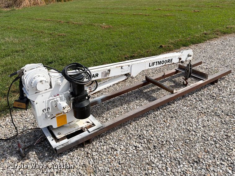 Liftmoore 2700AR truck crane