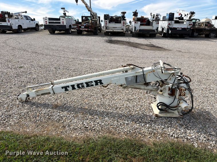 image for item EX4315 1997 STI truck crane