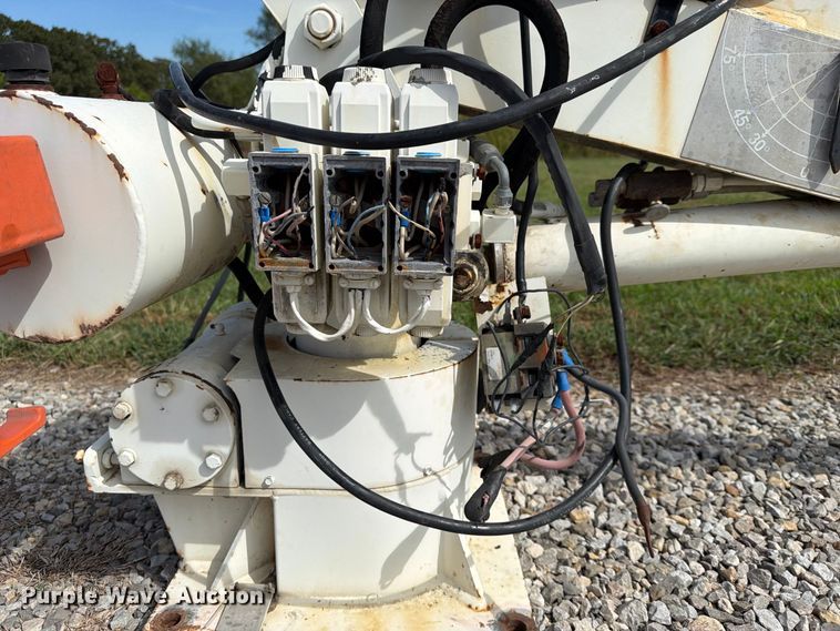 image for item EX4315 1997 STI truck crane