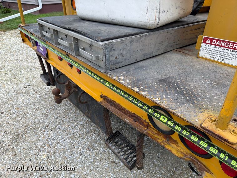 image for item EX4612 2002 Ford F550 bucket truck