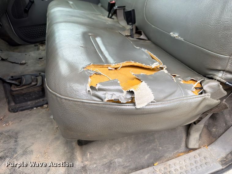 image for item EX4612 2002 Ford F550 bucket truck