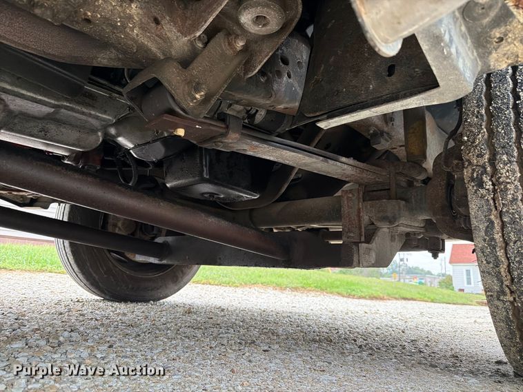 image for item EX4612 2002 Ford F550 bucket truck