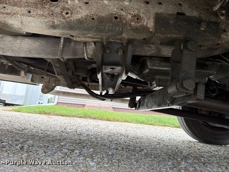 image for item EX4612 2002 Ford F550 bucket truck