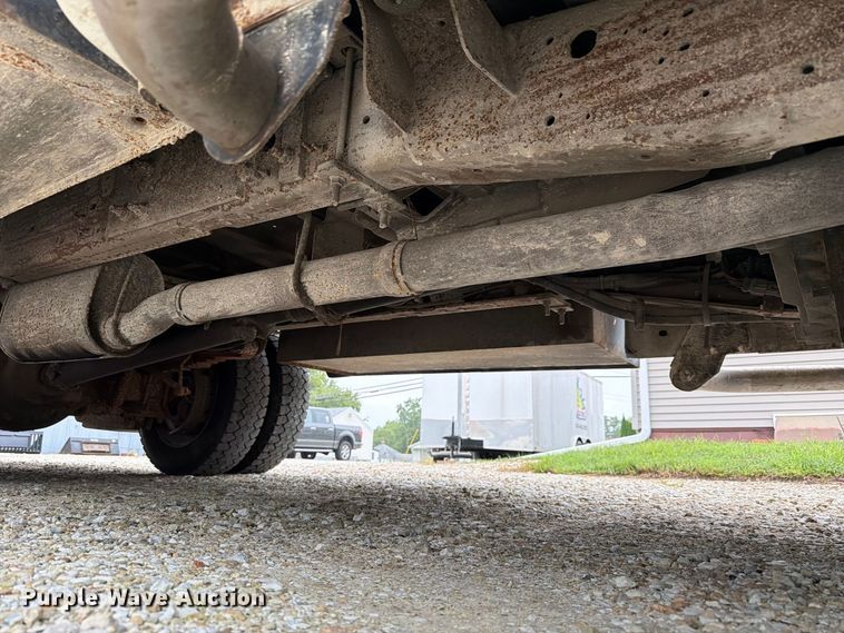 image for item EX4612 2002 Ford F550 bucket truck