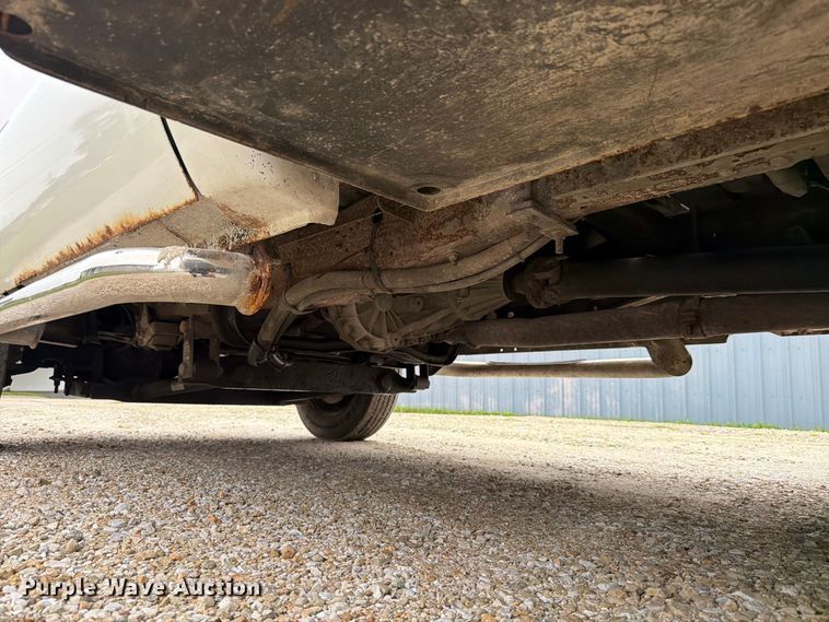 image for item EX4612 2002 Ford F550 bucket truck