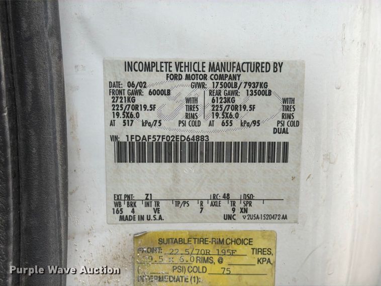 image for item EX4612 2002 Ford F550 bucket truck