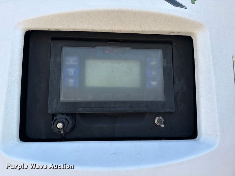 image for item FB5170 2014 Utility VS2RA refrigerated van trailer