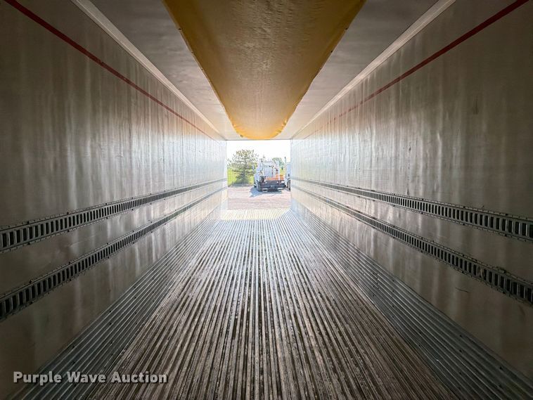 image for item FB5170 2014 Utility VS2RA refrigerated van trailer