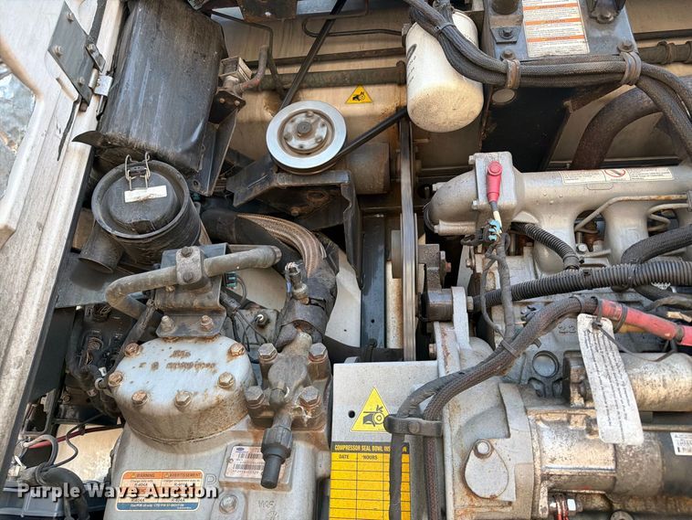 image for item FB5170 2014 Utility VS2RA refrigerated van trailer