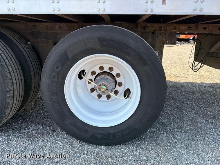 image for item FB5170 2014 Utility VS2RA refrigerated van trailer
