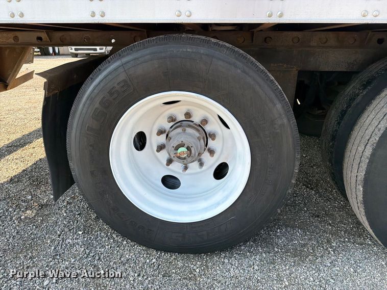 image for item FB5170 2014 Utility VS2RA refrigerated van trailer