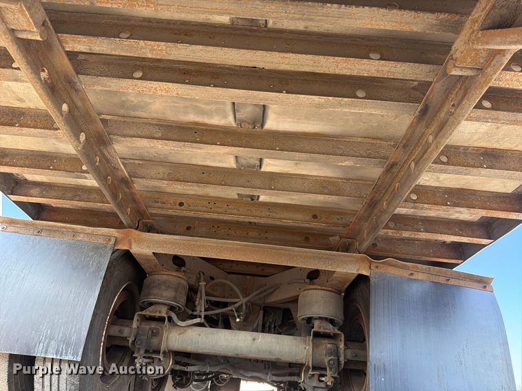 image for item FB5170 2014 Utility VS2RA refrigerated van trailer