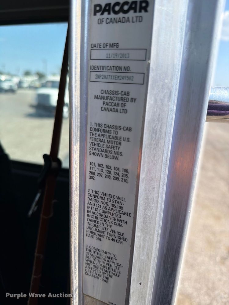image for item FB5183 2014 Peterbilt 337 truck