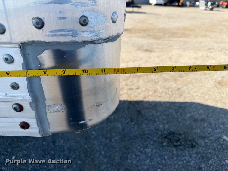 image for item FB5188 2002 Wabash dry van trailer