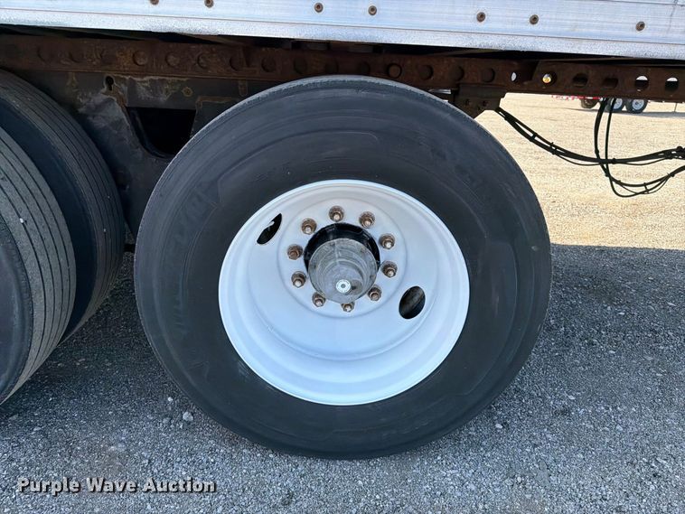 image for item FB5188 2002 Wabash dry van trailer