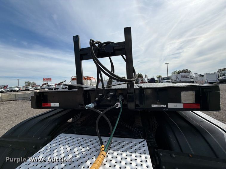 image for item FB5200 1988 MUV-All by Wilson trailer corp 4860DT drop deck trailer