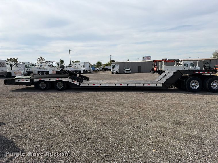 image for item FB5200 1988 MUV-All by Wilson trailer corp 4860DT drop deck trailer