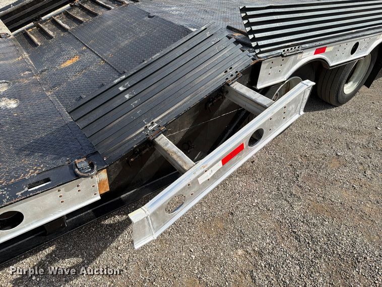 image for item FB5200 1988 MUV-All by Wilson trailer corp 4860DT drop deck trailer