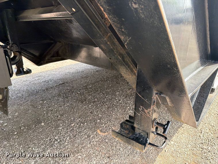 image for item FB5200 1988 MUV-All by Wilson trailer corp 4860DT drop deck trailer