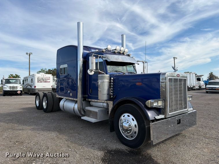 image for item FB5207 2006 Peterbilt 379 semi truck