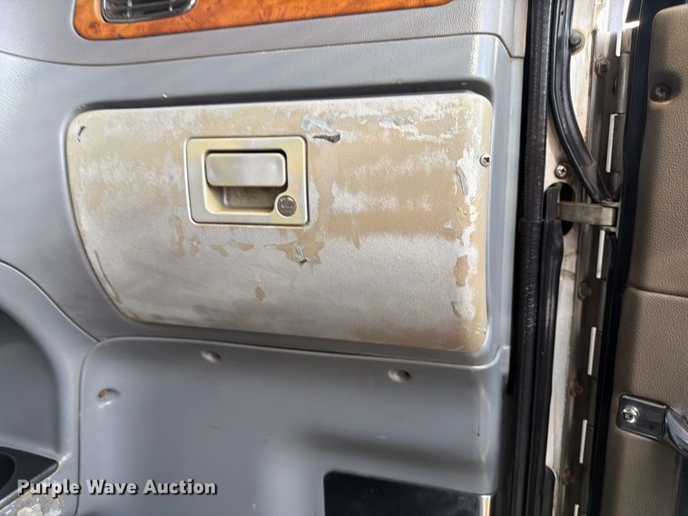image for item FB5207 2006 Peterbilt 379 semi truck