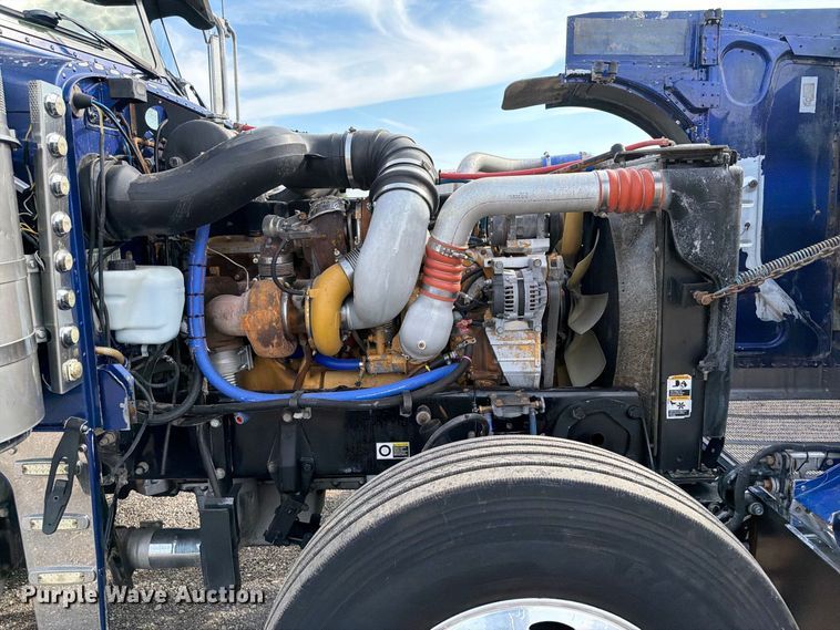 image for item FB5207 2006 Peterbilt 379 semi truck