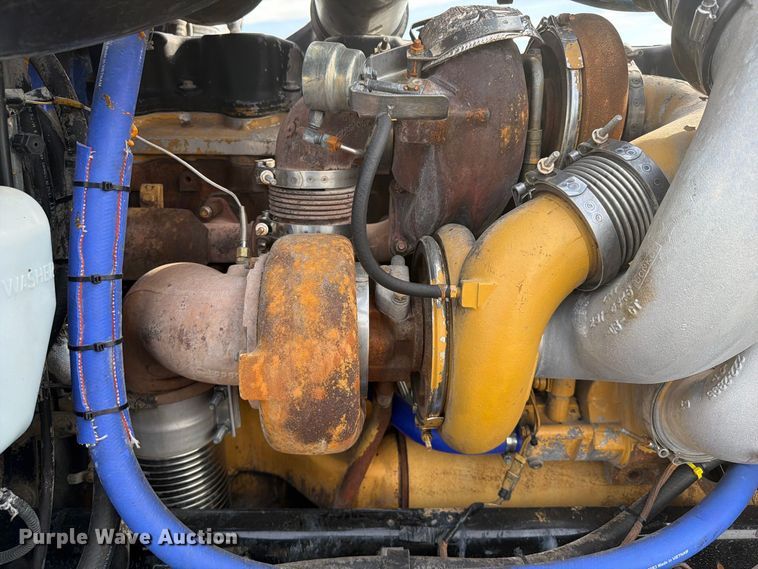 image for item FB5207 2006 Peterbilt 379 semi truck
