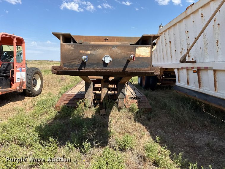 image for item FB6905 1995 Witzco Challenger lowboy equipment trailer
