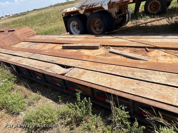 image for item FB6905 1995 Witzco Challenger lowboy equipment trailer