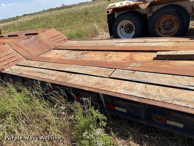 image for item FB6905 1995 Witzco Challenger lowboy equipment trailer