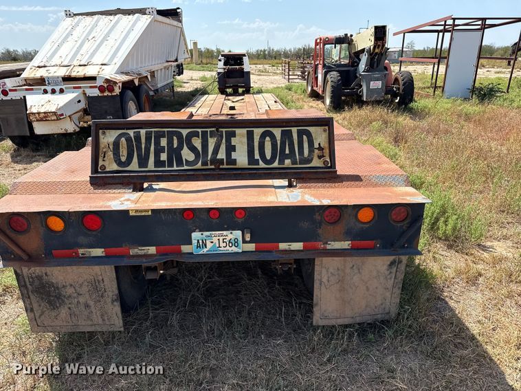 image for item FB6905 1995 Witzco Challenger lowboy equipment trailer