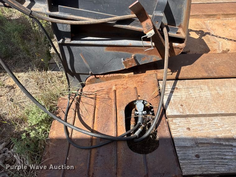 image for item FB6905 1995 Witzco Challenger lowboy equipment trailer