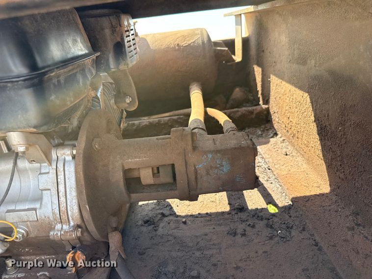 image for item FB6905 1995 Witzco Challenger lowboy equipment trailer