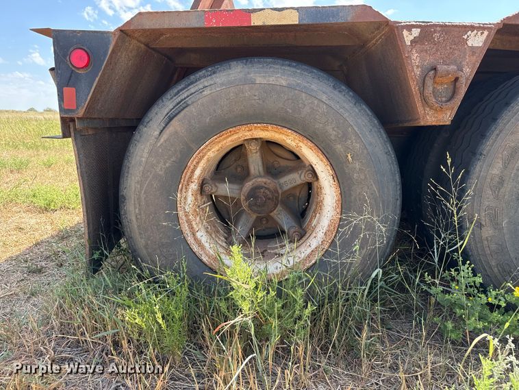 image for item FB6905 1995 Witzco Challenger lowboy equipment trailer