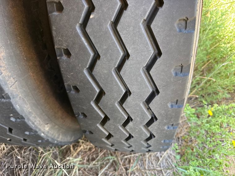 image for item FB6905 1995 Witzco Challenger lowboy equipment trailer
