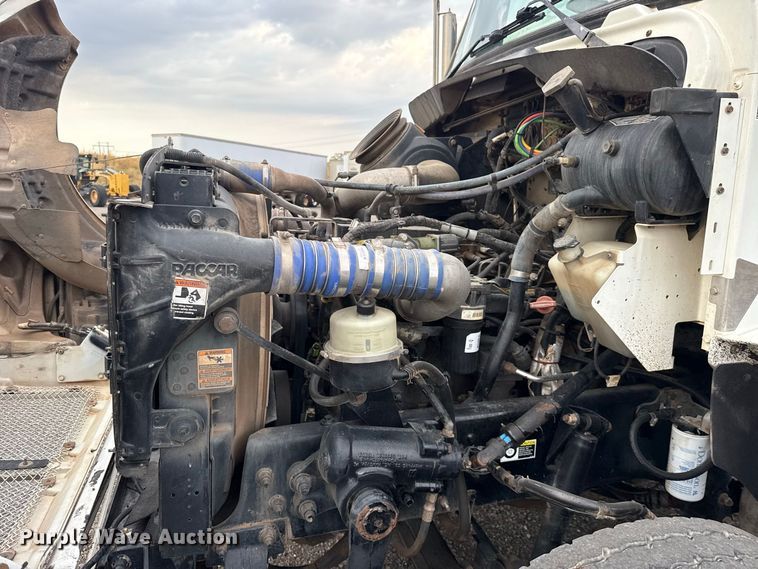 image for item FC4451 2016 Kenworth T300 truck cab and chassis