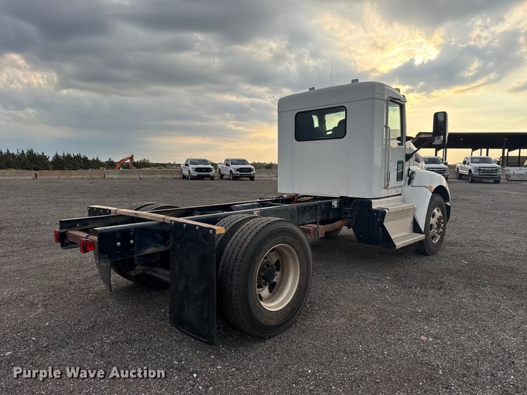 image for item FC4452 2016 Kenworth T270 truck cab and chassis