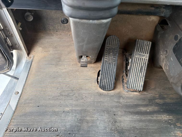 image for item FC4452 2016 Kenworth T270 truck cab and chassis