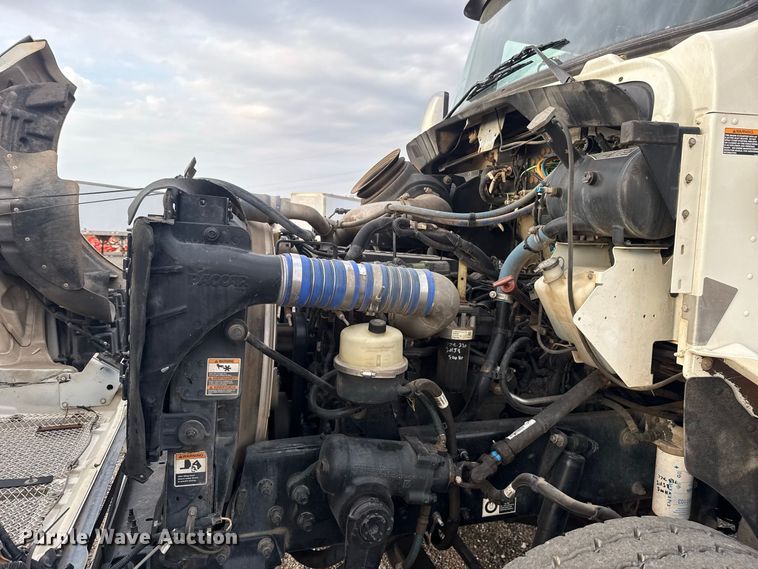 image for item FC4452 2016 Kenworth T270 truck cab and chassis