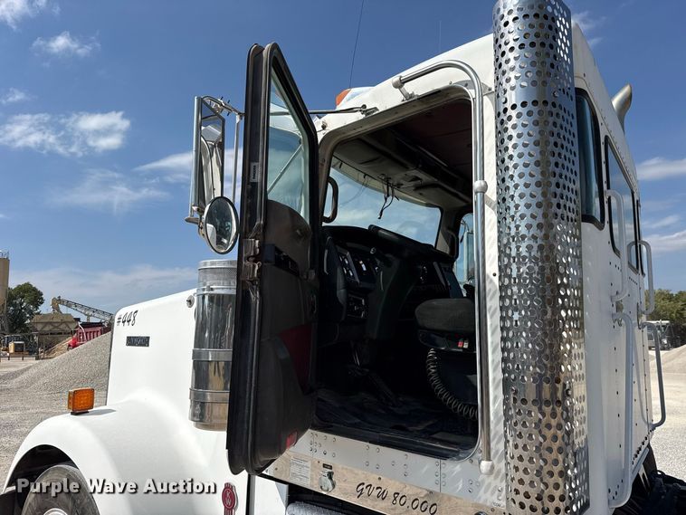 image for item FC4455 2008 Kenworth W900 semi truck