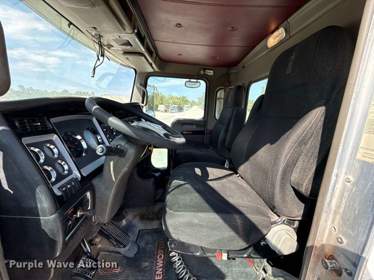 image for item FC4455 2008 Kenworth W900 semi truck