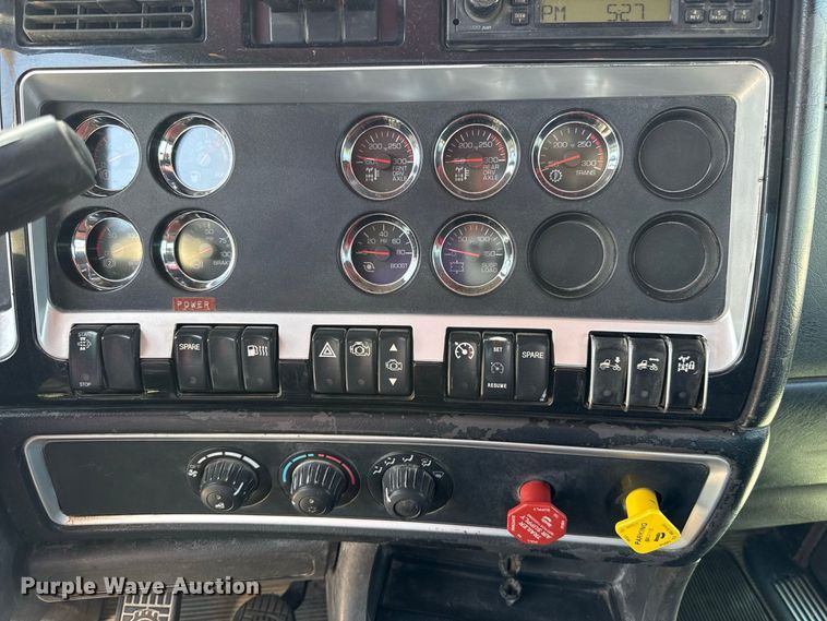 image for item FC4455 2008 Kenworth W900 semi truck